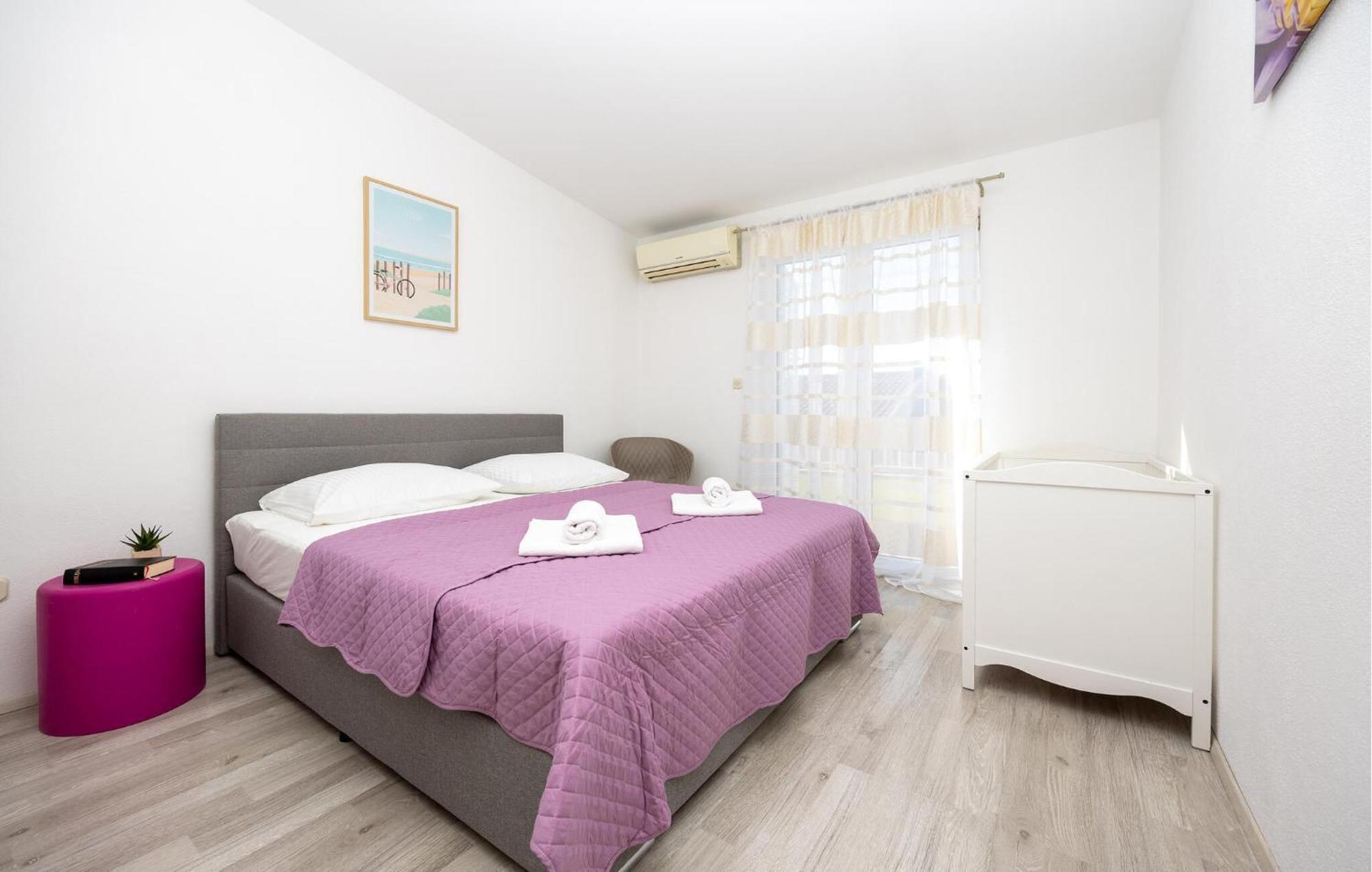Stunning Apartment In Makarska Eksteriør bilde